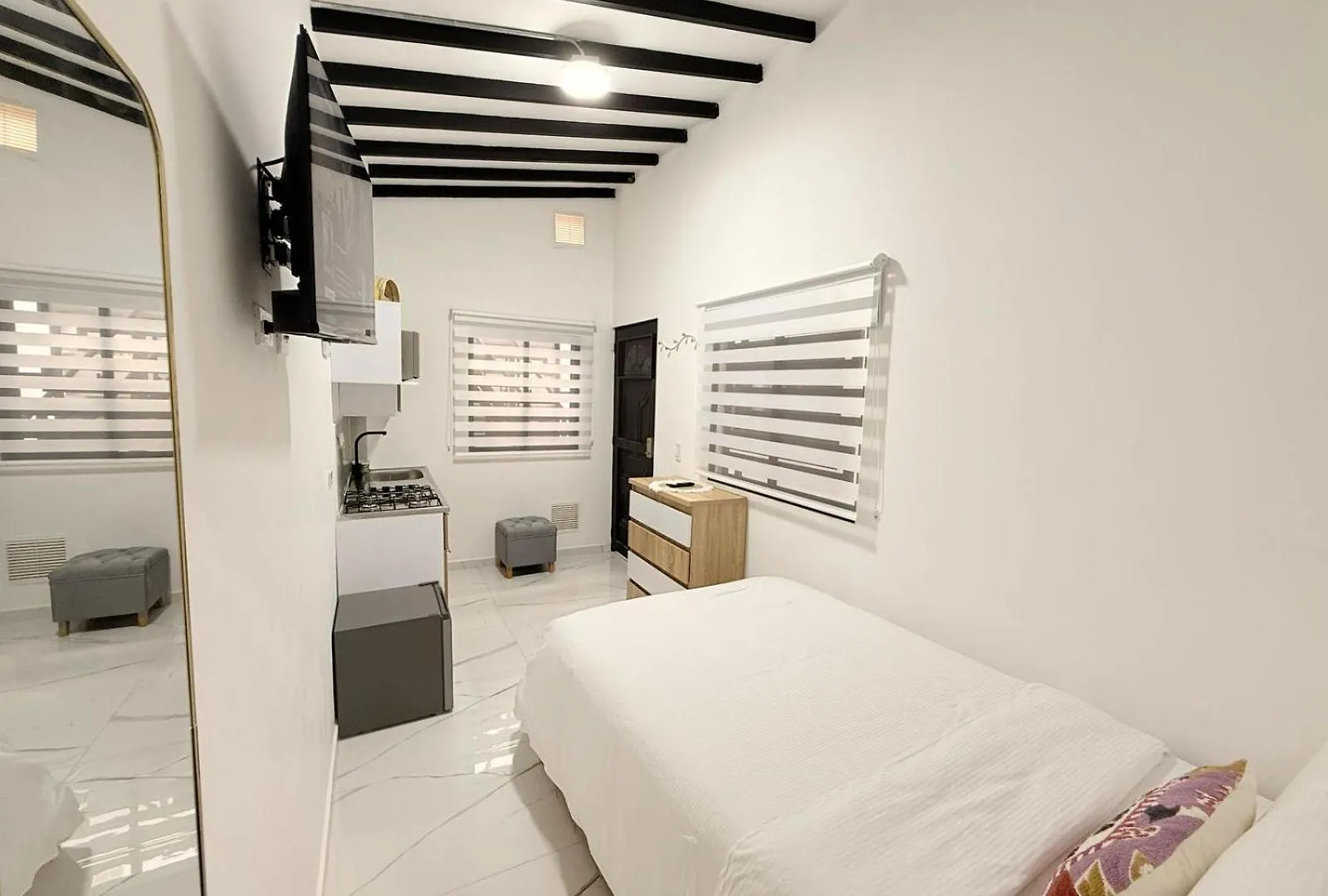 Aparta Estudio 204 - Casa Bendita Medellin Apartment