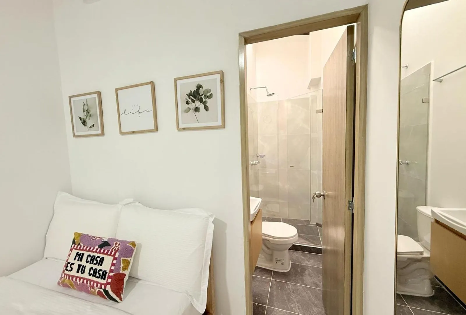 Aparta Estudio 204 - Casa Bendita Medellín